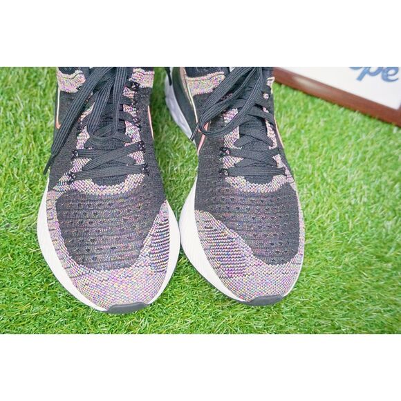 Nike React Infinity Run Flyknit 2 - 'Be True' - Women's 9 (Tag says Men's 7.5) - Picture 8 of 8